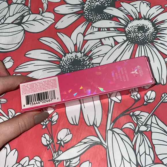 SOLD* Jeffree Star Magic Star Concealer NIB ⭐️ - Picture 4 of 5